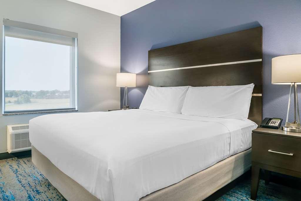 Comfort Inn & Suites Adrian Quarto foto